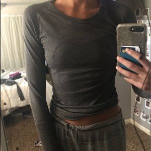 Lululemon grey long sleeve